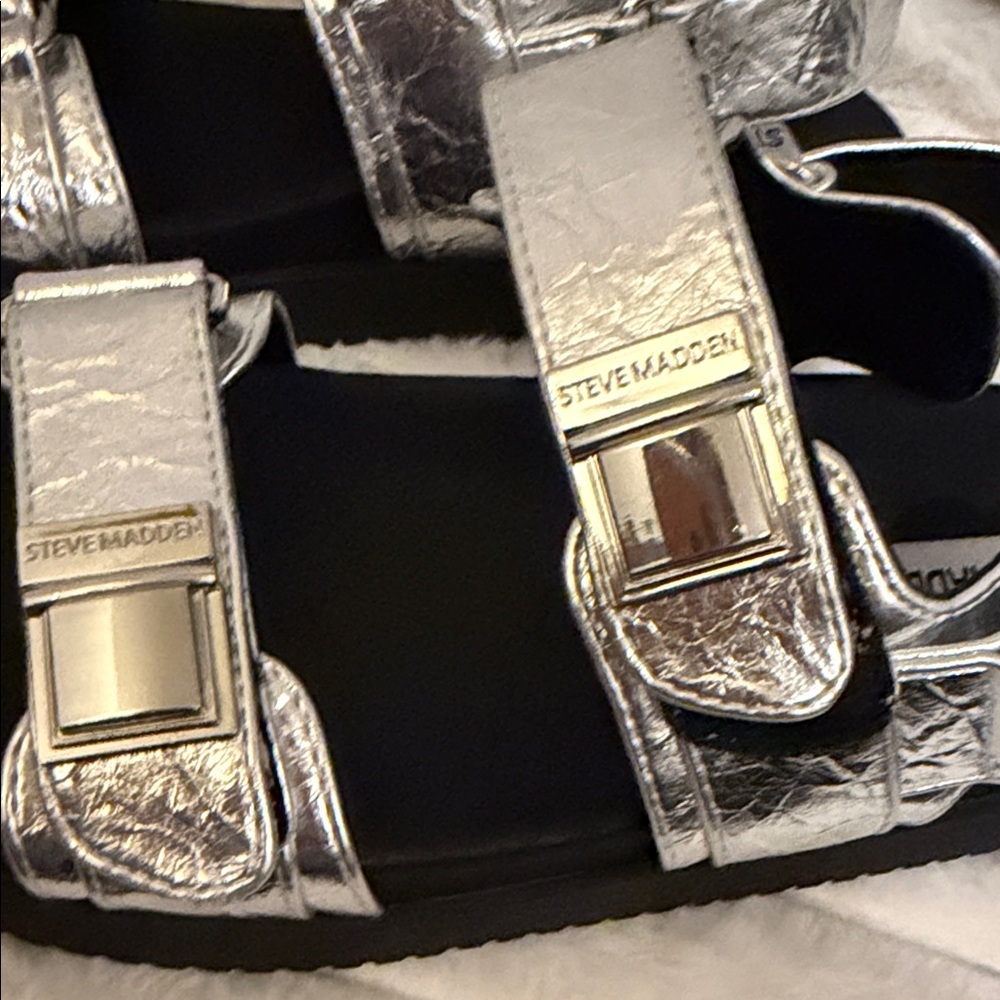 Steve Madden Silver Metallic Double Strap Sandals - Picture 2 of 4